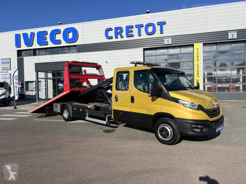 Véhicule utilitaire Iveco DAILY 70C18 D/P Euro6...