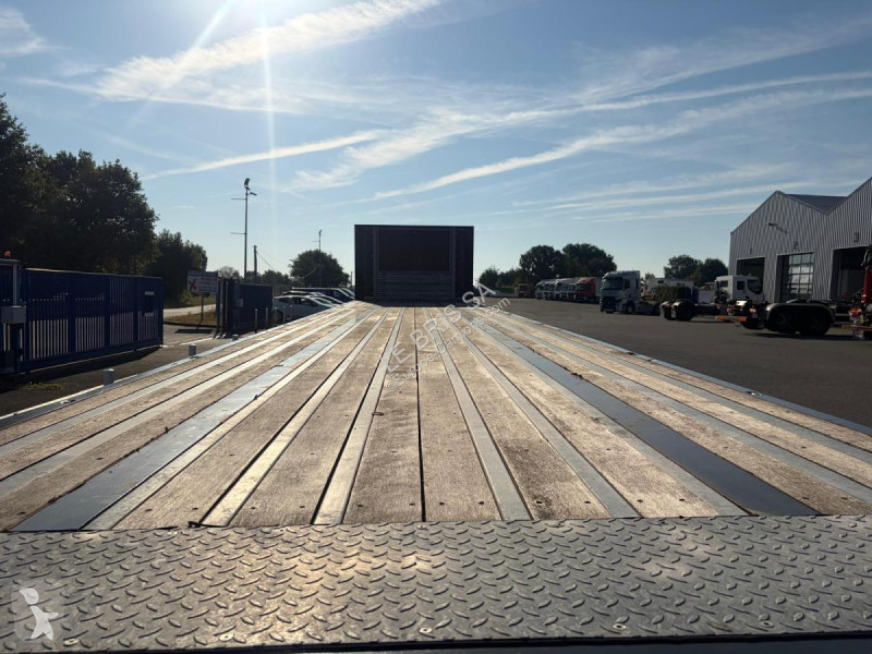 نصف مقطورة Lecitrailer  S/R 3ESSX PLATEAU