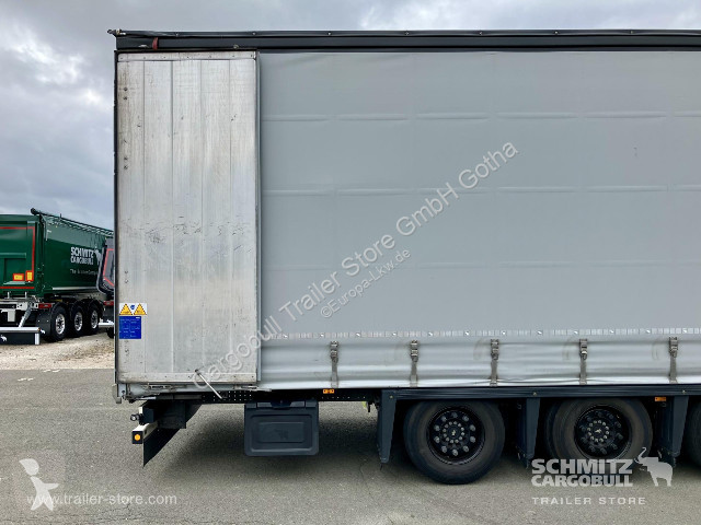 نصف مقطورة Schmitz Cargobull Curtainsider Mega...