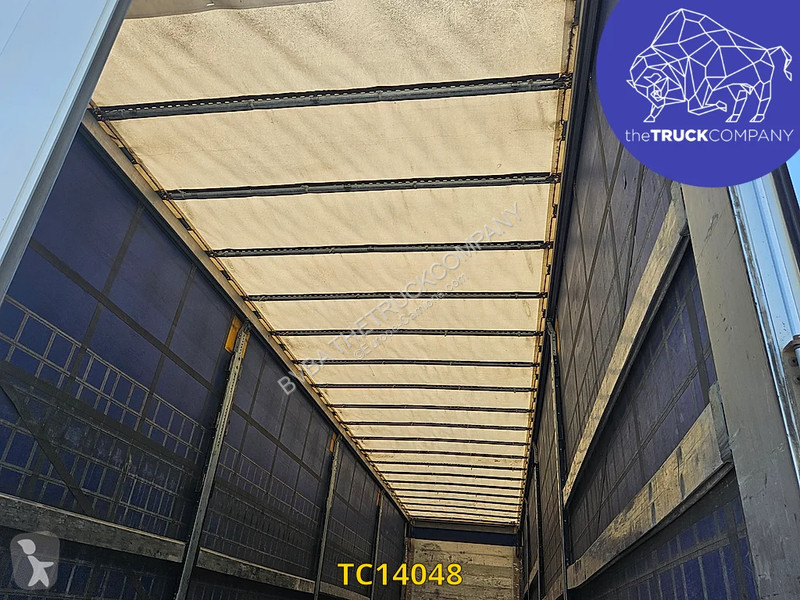 نصف مقطورة Schmitz Cargobull PLSC