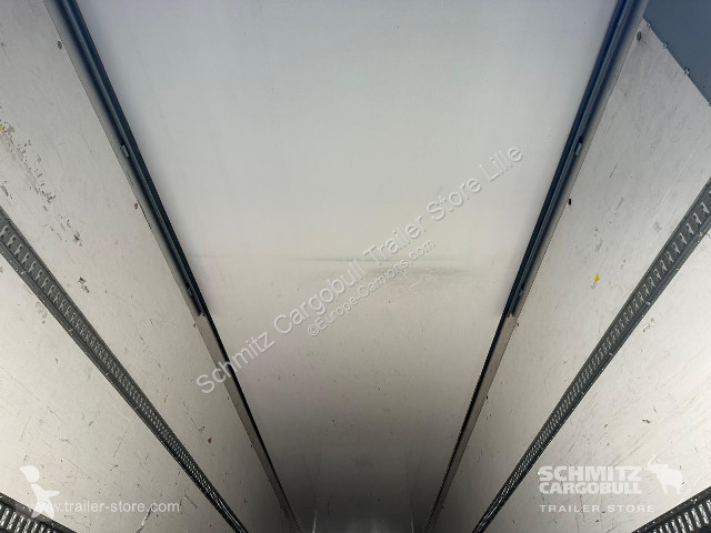 نصف مقطورة Trouillet Semitrailer Dryfreight Mega