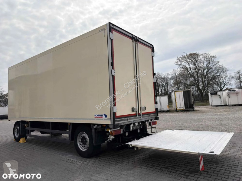 مقطورة Schmitz Gotha  CHŁODNIA THERMO KING SLX...