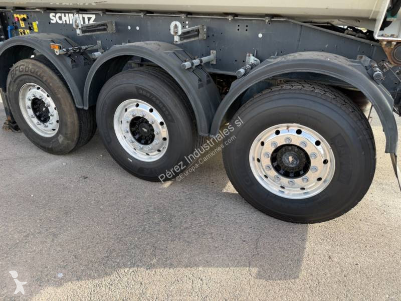 نصف مقطورة Schmitz Cargobull 3 ejes