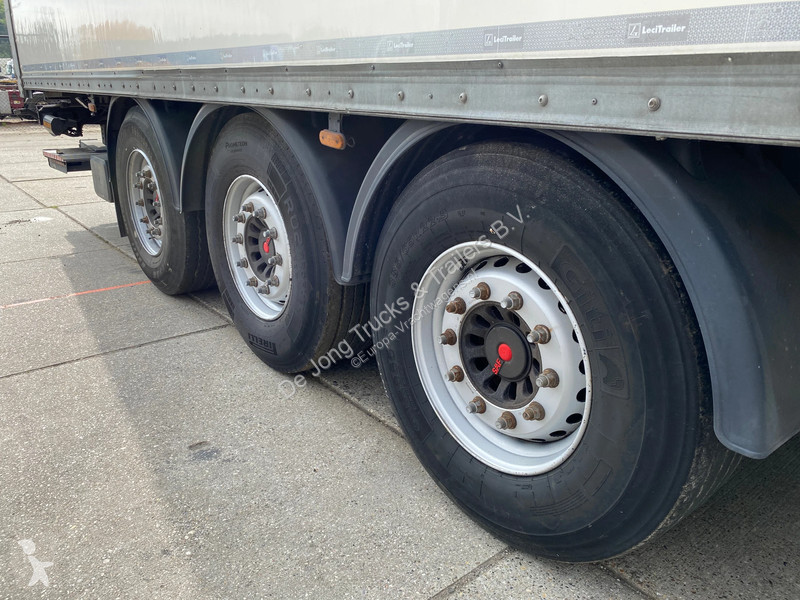 نصف مقطورة Lecitrailer 3E20 / Closed Box / SAF...