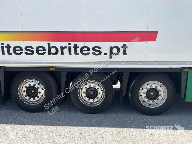 نصف مقطورة Schmitz Cargobull Semitrailer Reefer...