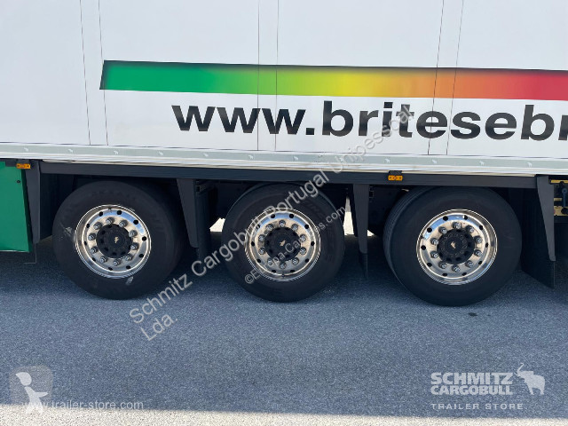 نصف مقطورة Schmitz Cargobull Semitrailer Reefer...