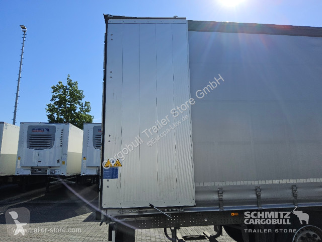 نصف مقطورة Schmitz Cargobull Curtainsider...