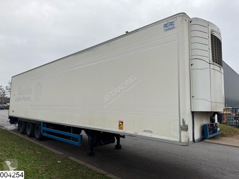 نصف مقطورة Chereau Koel vries Carrier Vector...