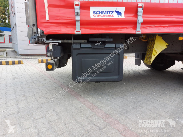 نصف مقطورة Schmitz Cargobull Curtainsider Mega