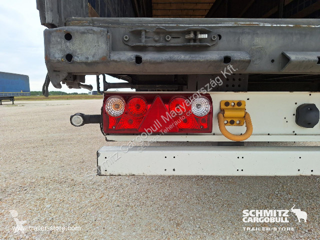 نصف مقطورة Schmitz Cargobull Curtainsider Mega