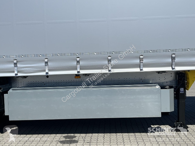 نصف مقطورة Schmitz Cargobull Curtainsider...