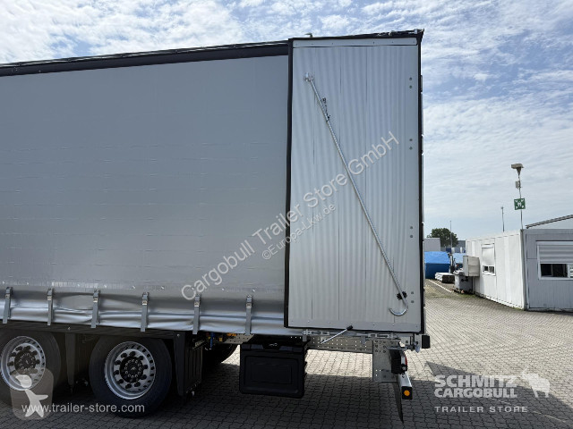 نصف مقطورة Schmitz Cargobull Curtainsider Mega...