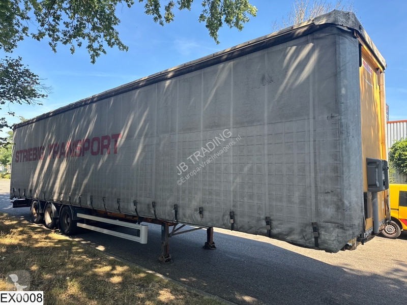 نصف مقطورة Fruehauf Tautliner