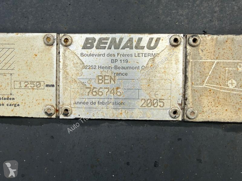 نصف مقطورة Benalu  Semi-Reboque