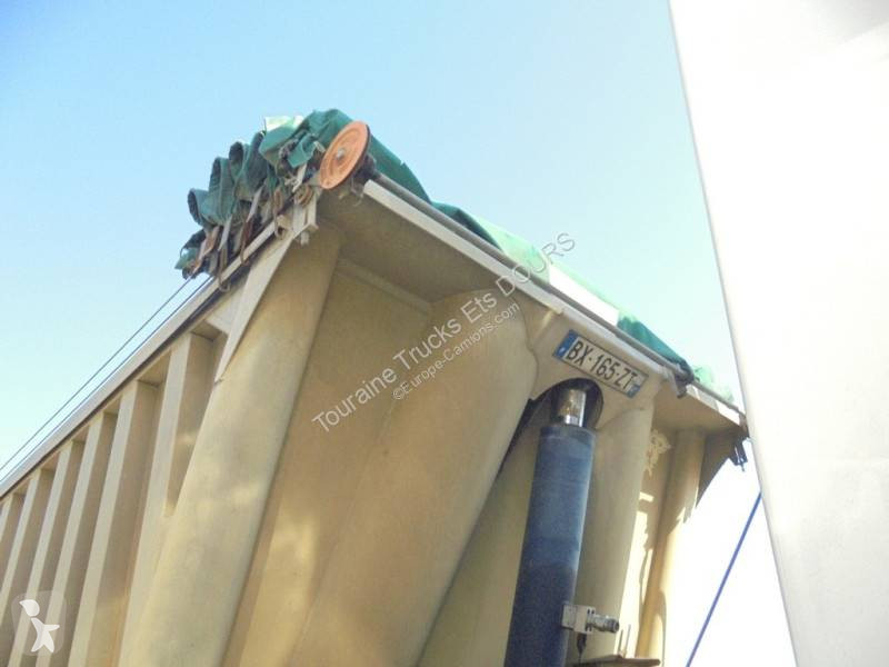 نصف مقطورة Benalu STANDARD