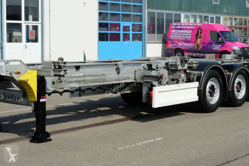 Semiremorca Renders TYPE EURO 820 / LIFT...