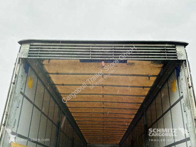 نصف مقطورة Schmitz Cargobull Curtainsider Mega...