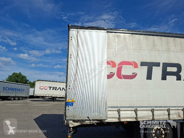 Návěs Schmitz Cargobull Curtainsider Mega Getränke