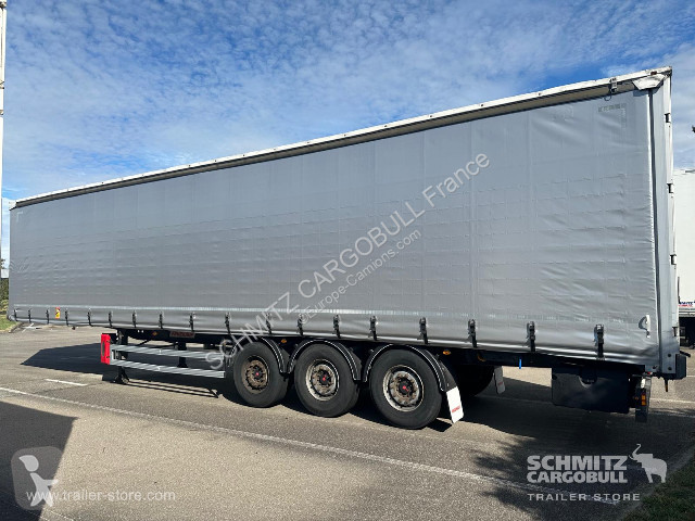 Návěs Fruehauf Semitrailer Curtainsider Standard