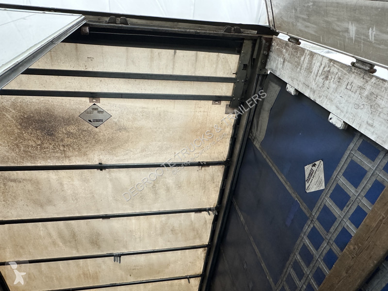 Félpótkocsi Schmitz Cargobull Tautliner