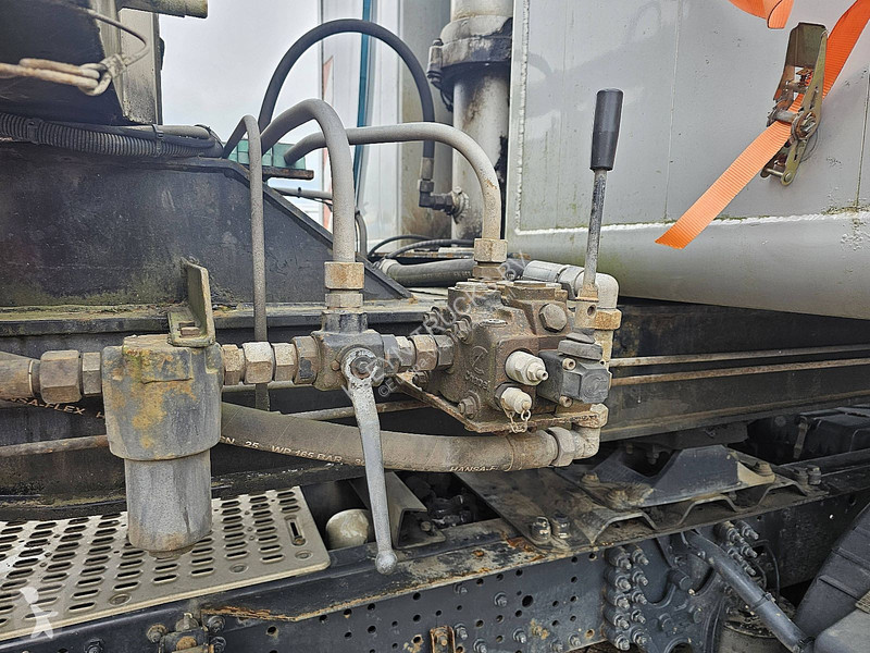 Semiremorca  HWDKSK38 ATLAS 145.2 CRANE