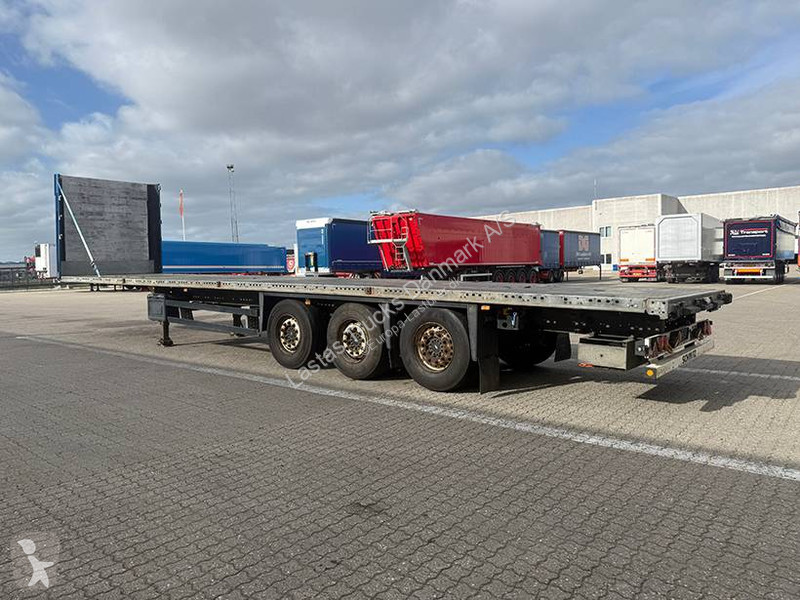 Полуприцеп Schmitz Cargobull 3 axle Flatbed /...