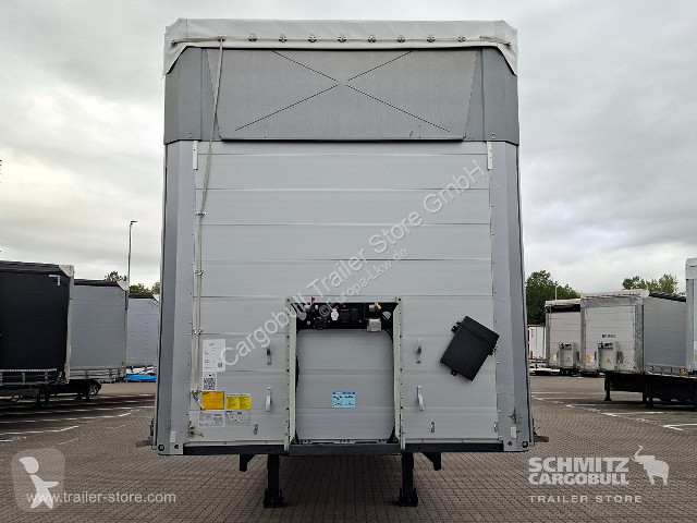 Полуприцеп Berger Curtainsider Mega Getränke