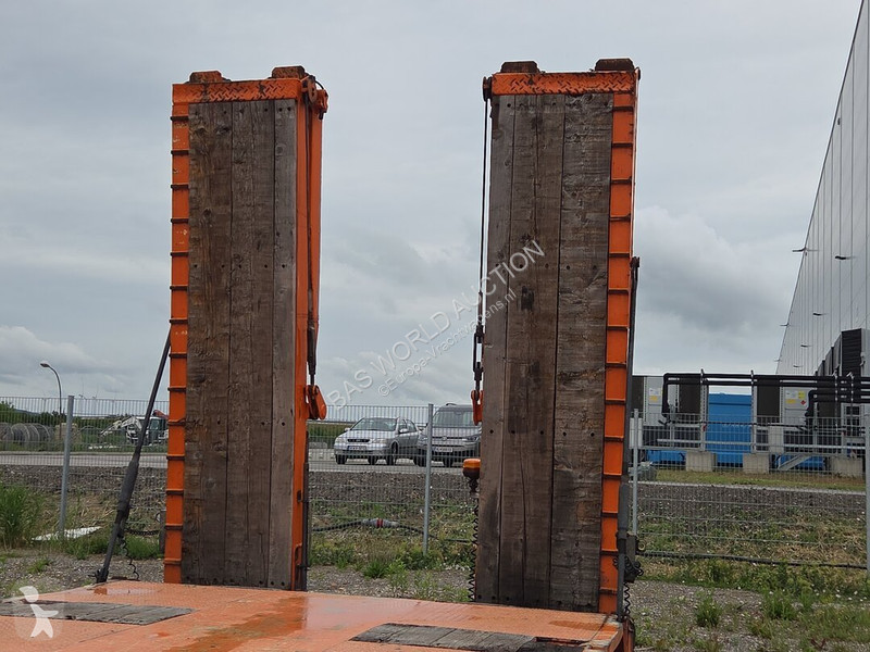 Полуприцеп Goldhofer STZ-L6-67/80A