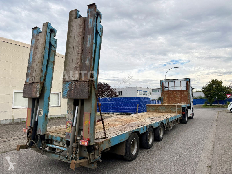 Semitrailer Kaiser Tieflader 45 t Hydr. Rampen...