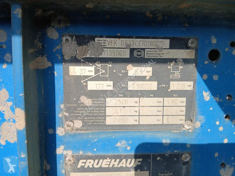 نصف مقطورة Fruehauf