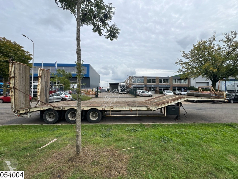 Semirremolque ACTM Lowbed Hydro, Steel suspension