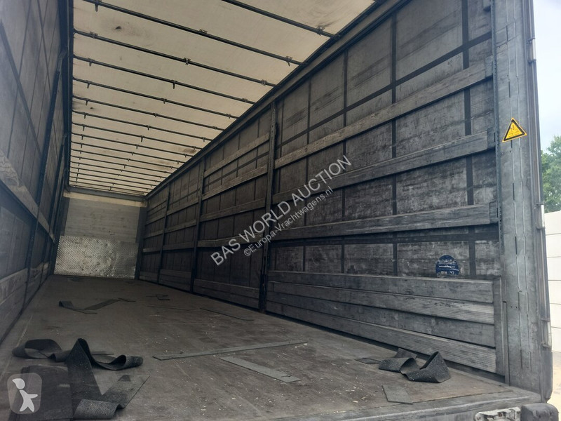 Semirimorchio Schmitz Cargobull SCB*S3T