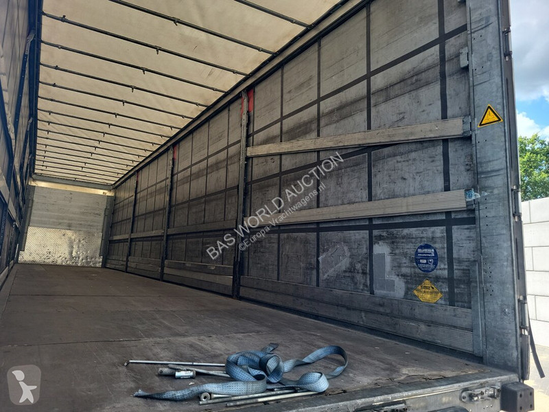 Semirimorchio Schmitz Cargobull SCB*S3T