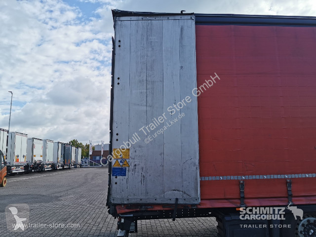 Semitrailer Schmitz Cargobull Curtainsider Mega