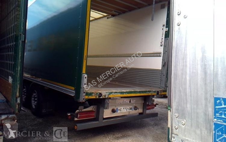 نصف مقطورة Lecitrailer