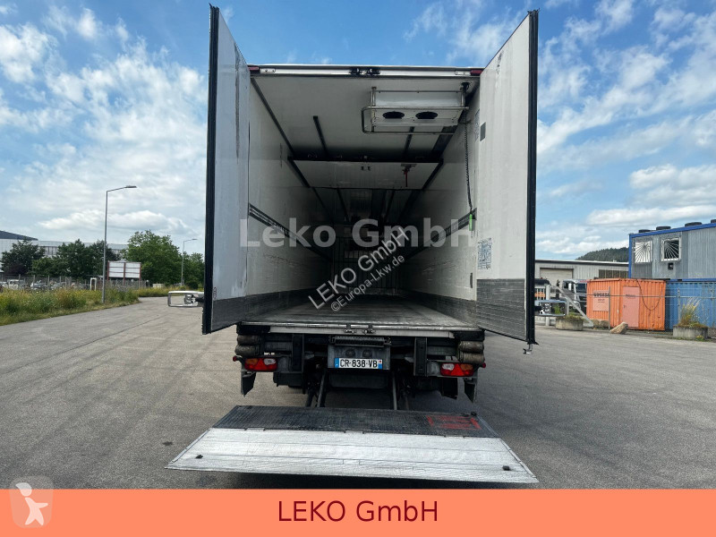 Semirimorchio Fruehauf Standort Budapest