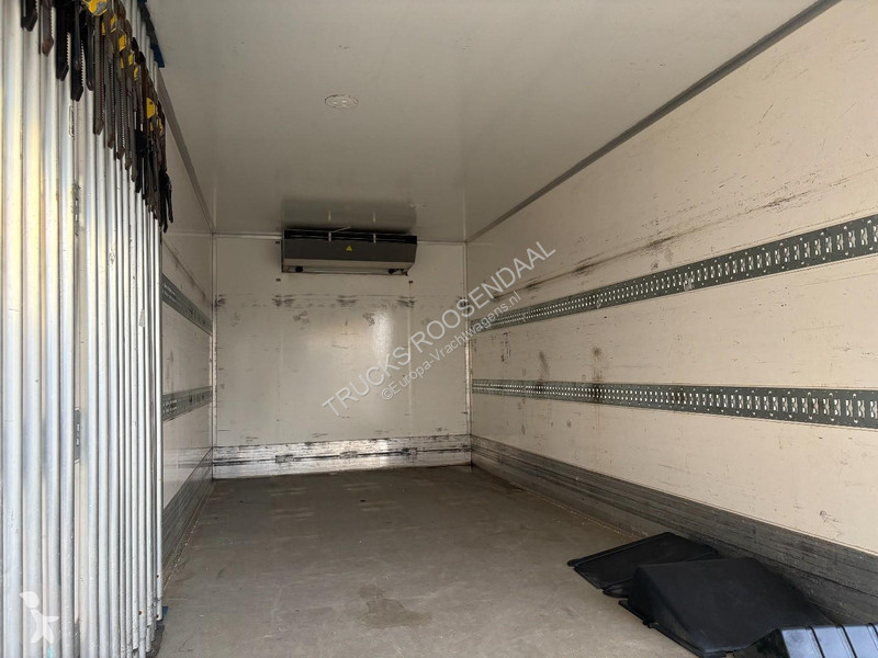 Semiremorca Iveco Eurocargo 120E21 + CARRIER...