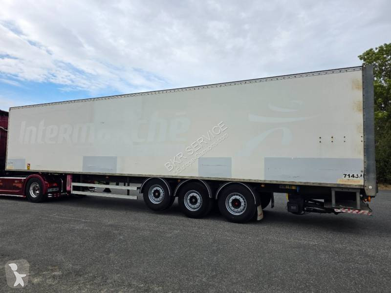Semiremorca Fruehauf