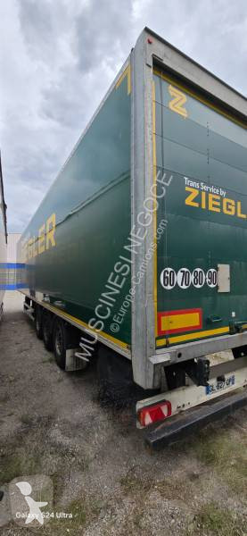Fruehauf  semi-trailer