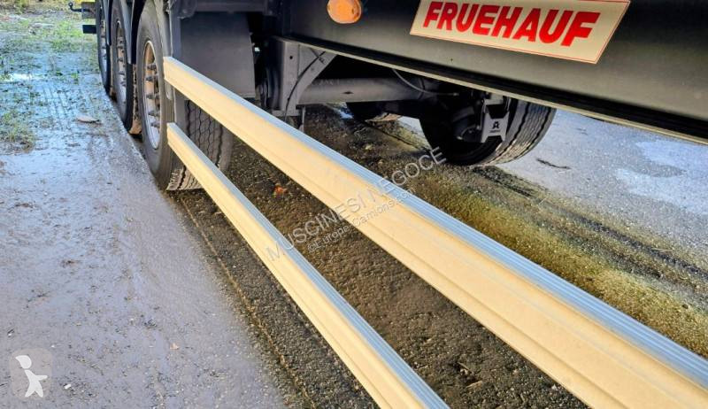 Fruehauf  semi-trailer