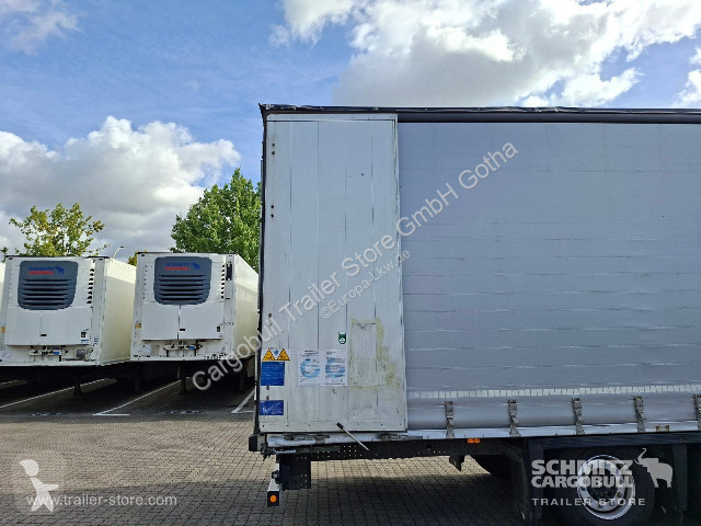 Schmitz Cargobull Curtainsider Mega Getränke...