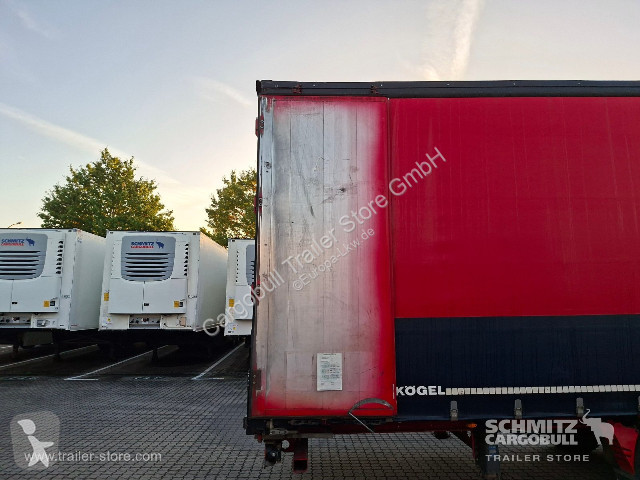 Kögel Curtainsider Mega semi-trailer