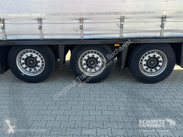 Oplegger Schmitz Cargobull Curtainsider Mega