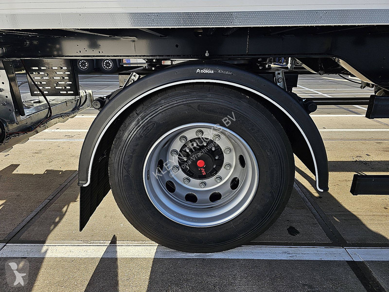 System Trailers TFSH09 TRi semi-trailer