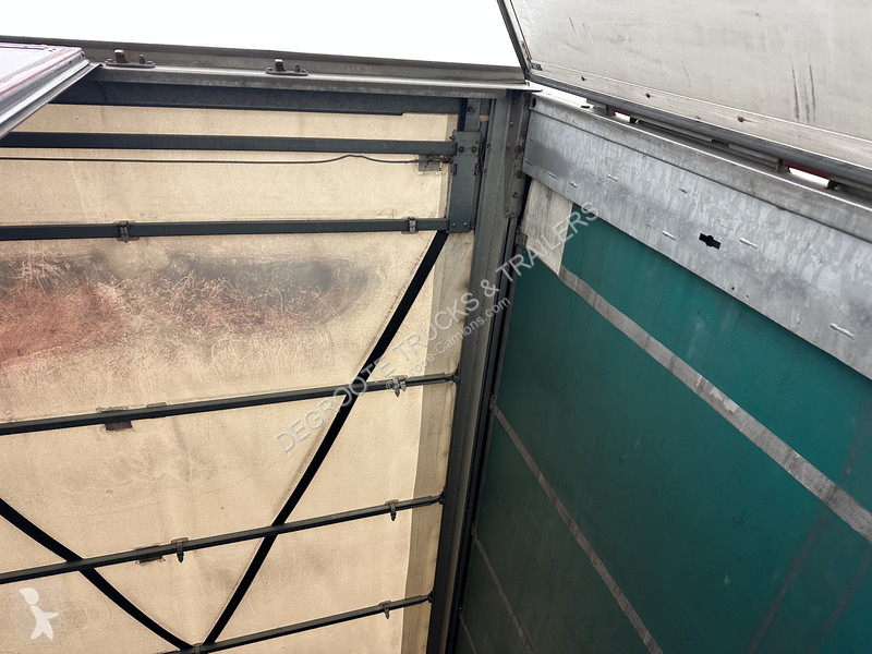 Fliegl Tautliner semi-trailer