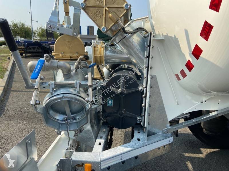 Semitrailer D-TEC Citerne 30m3 essieux...