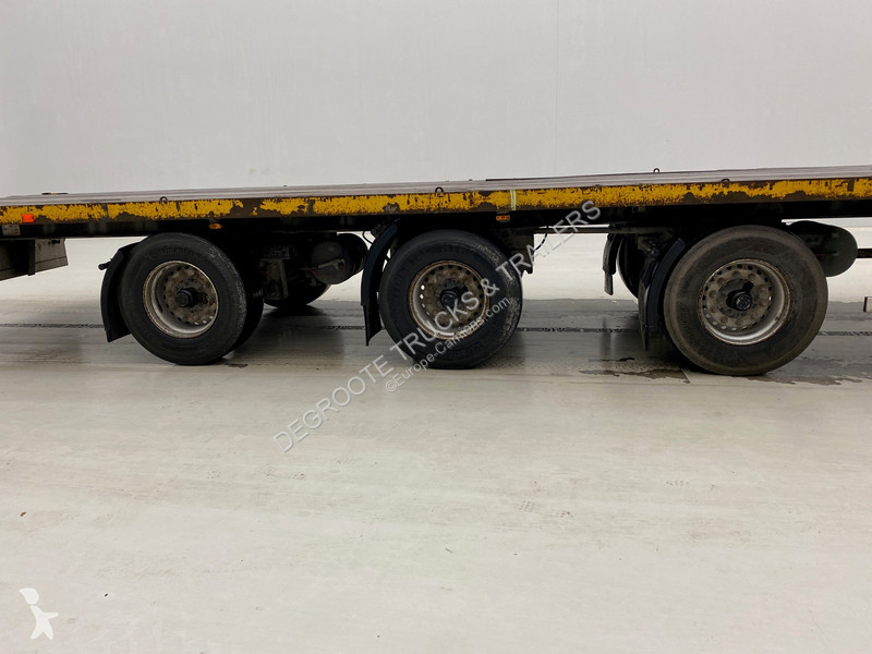 Semitrailer Pacton Plateau