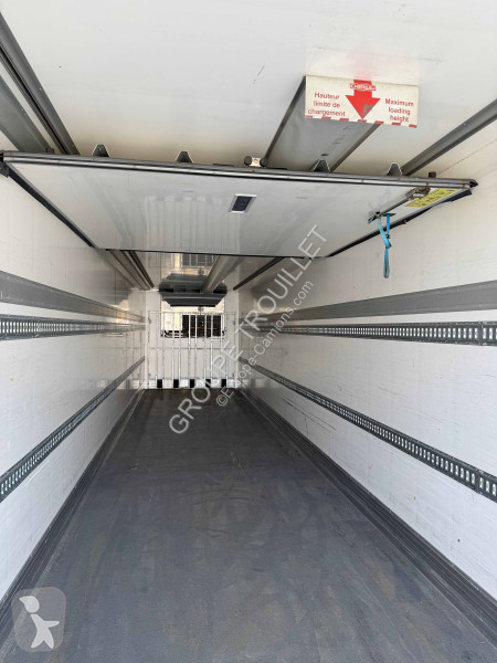 Semitrailer Trouillet FRIGO 38 TONNES HAYON...