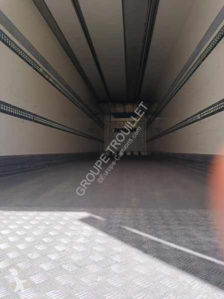 نصف مقطورة Trouillet 38 TONNES HAYON CAISSE...