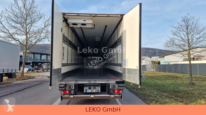 نصف مقطورة Fruehauf Frigo Semi 38T Vector...